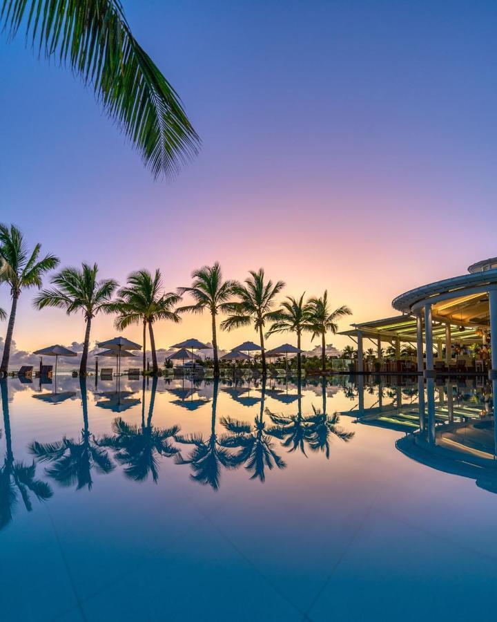 Lux* Grand Gaube Resort & Villas Exterior photo The Westin Resort and Spa, Nusa Dua