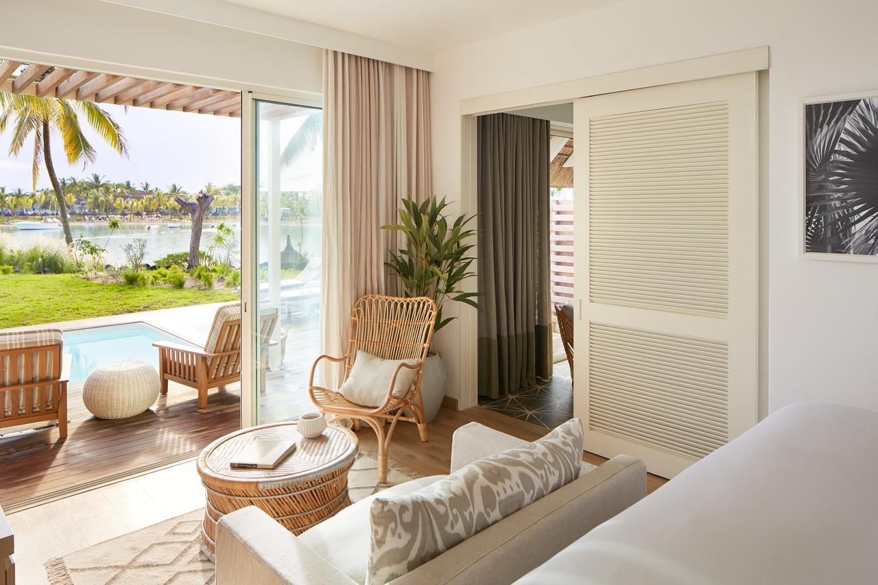 Lux* Grand Gaube Resort & Villas Exterior photo A room at the resort