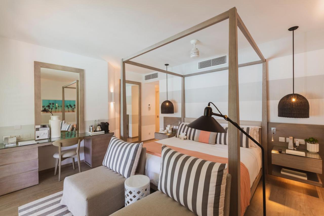 Lux* Grand Gaube Resort & Villas Exterior photo